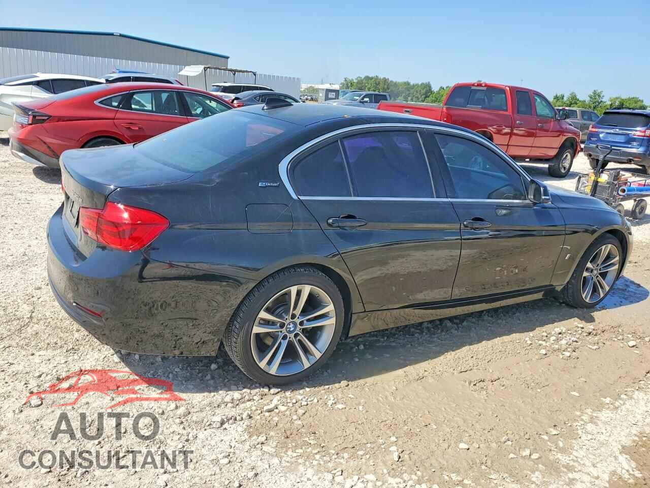 BMW 3 SERIES 2018 - WBA8E1C53JA171576