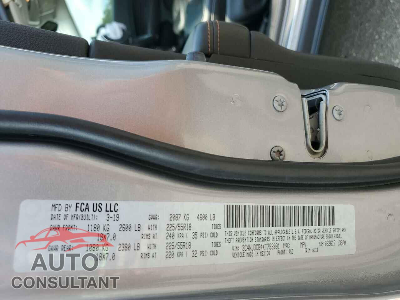 JEEP COMPASS 2019 - 3C4NJDCB4KT753091