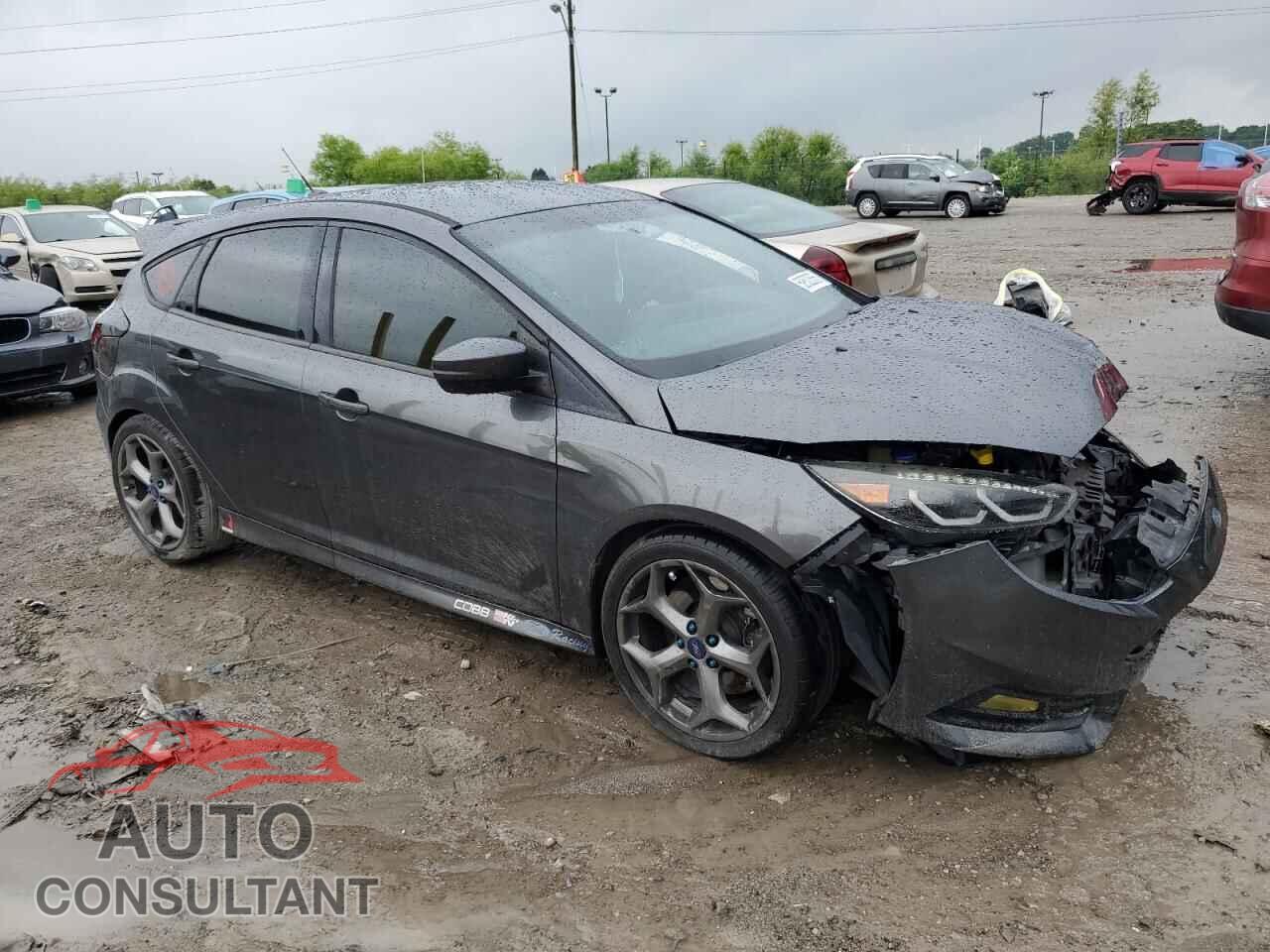FORD FOCUS 2018 - 1FADP3L95JL332305