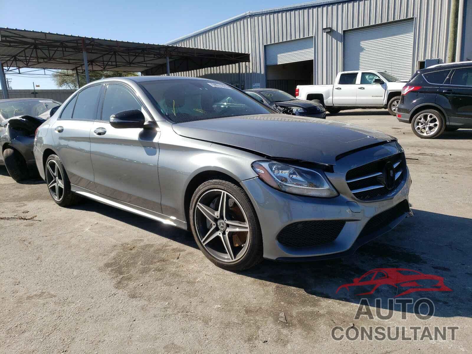 MERCEDES-BENZ C CLASS 2018 - 55SWF4KB0JU259832