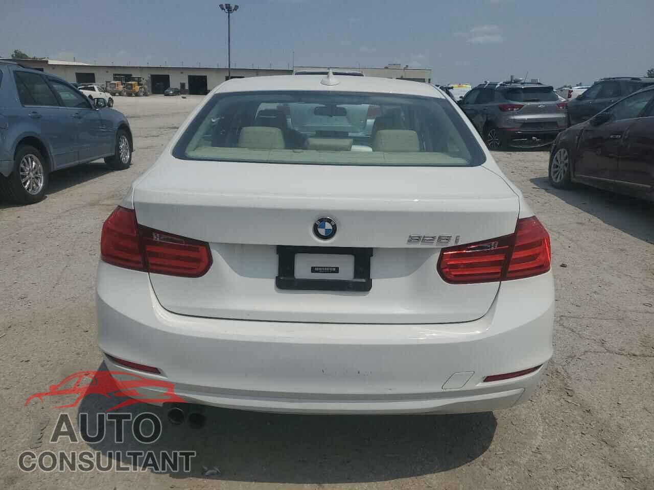 BMW 3 SERIES 2013 - WBA3A5C55DF351033