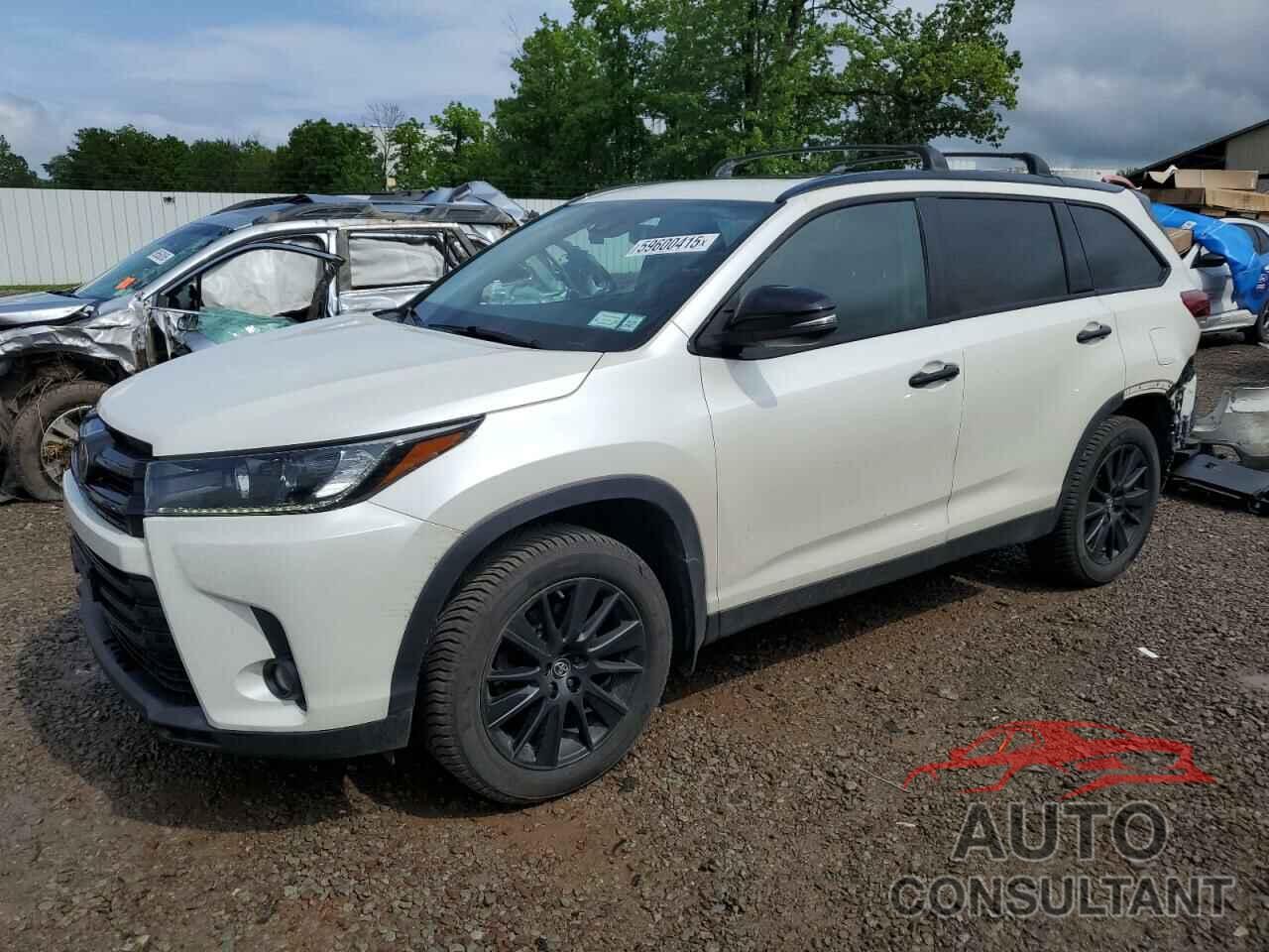 TOYOTA HIGHLANDER 2019 - 5TDJZRFH5KS985259