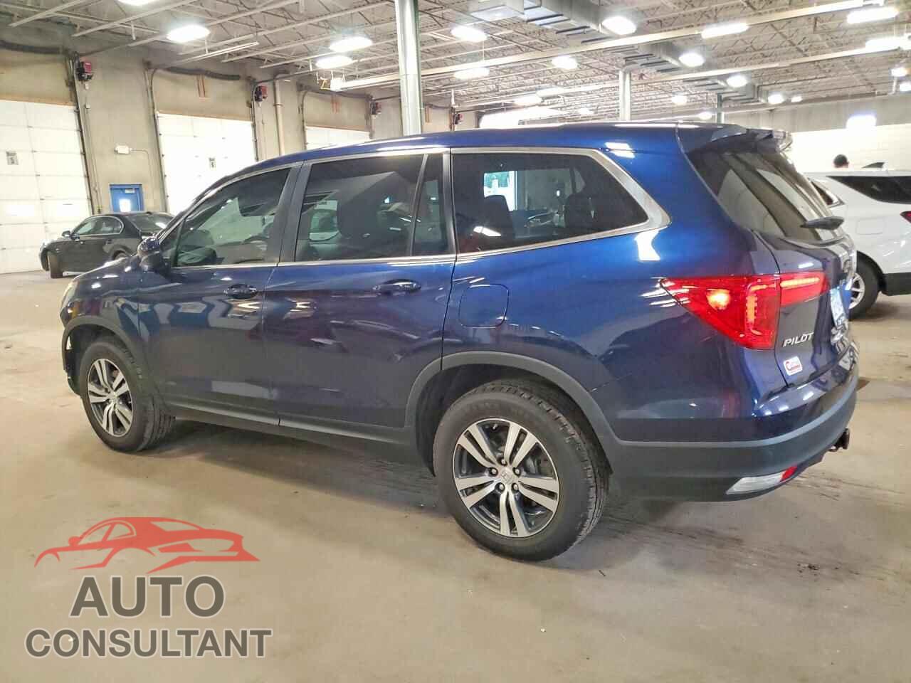 HONDA PILOT 2018 - 5FNYF6H52JB010343