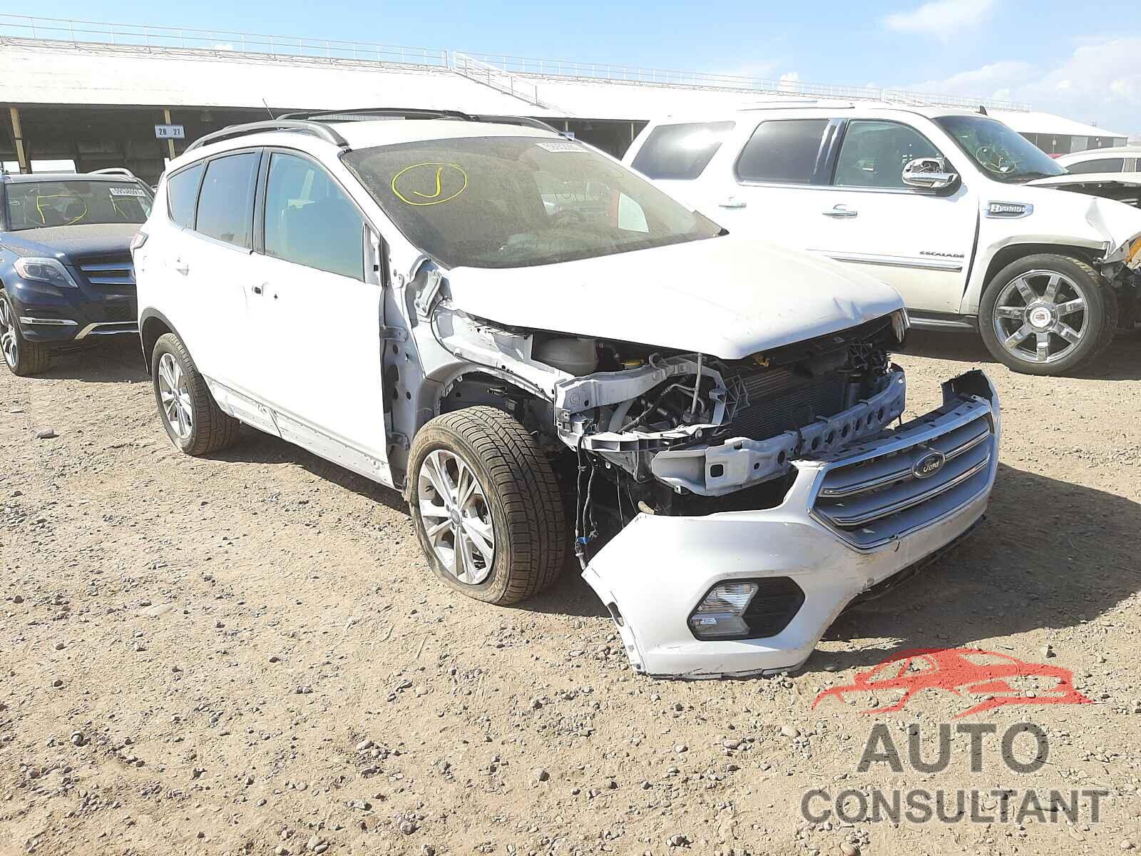 FORD ESCAPE 2018 - 1FMCU9HD6JUC39927