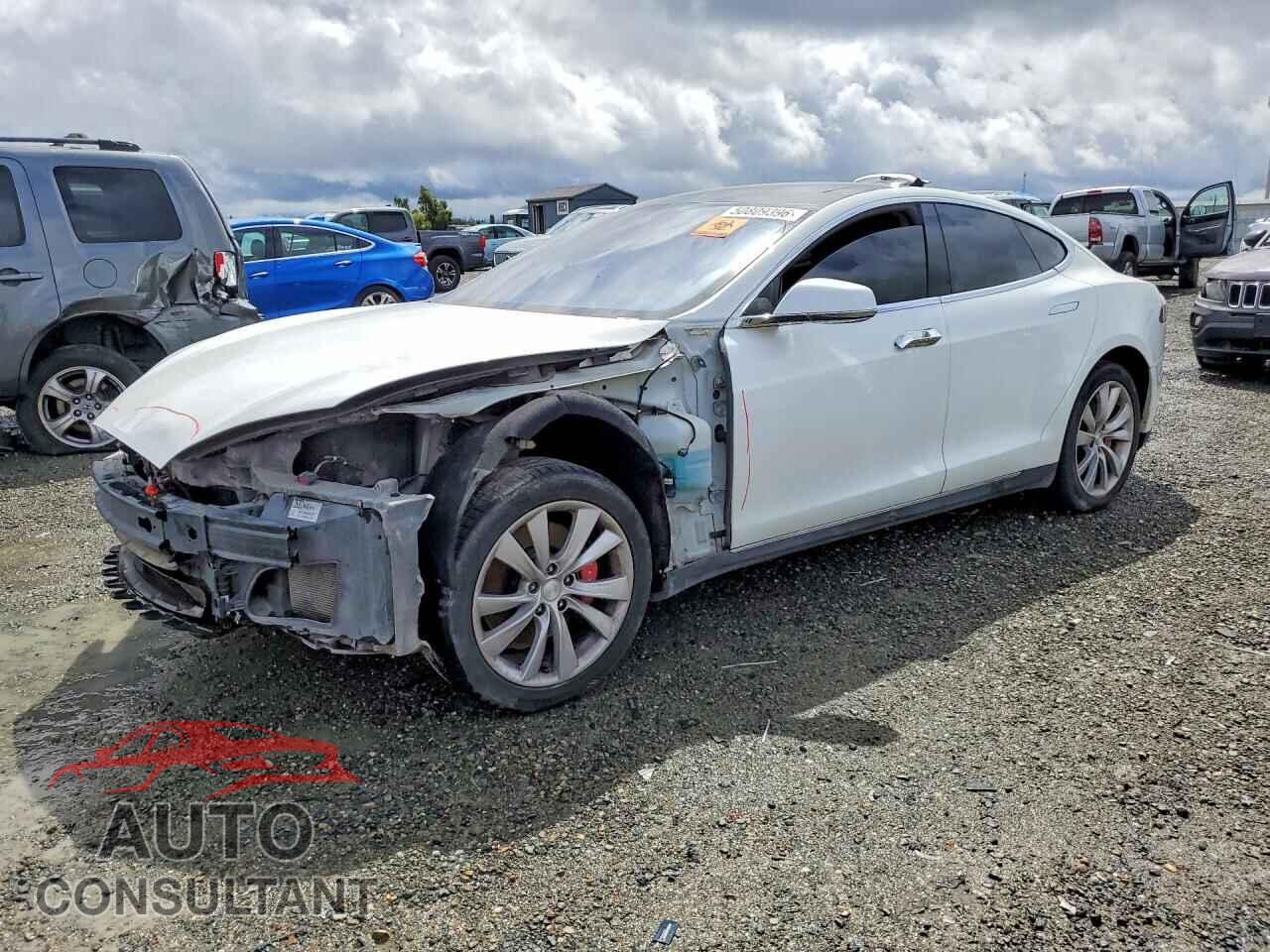 TESLA MODEL S 2014 - 5YJSA1H17EFP37214
