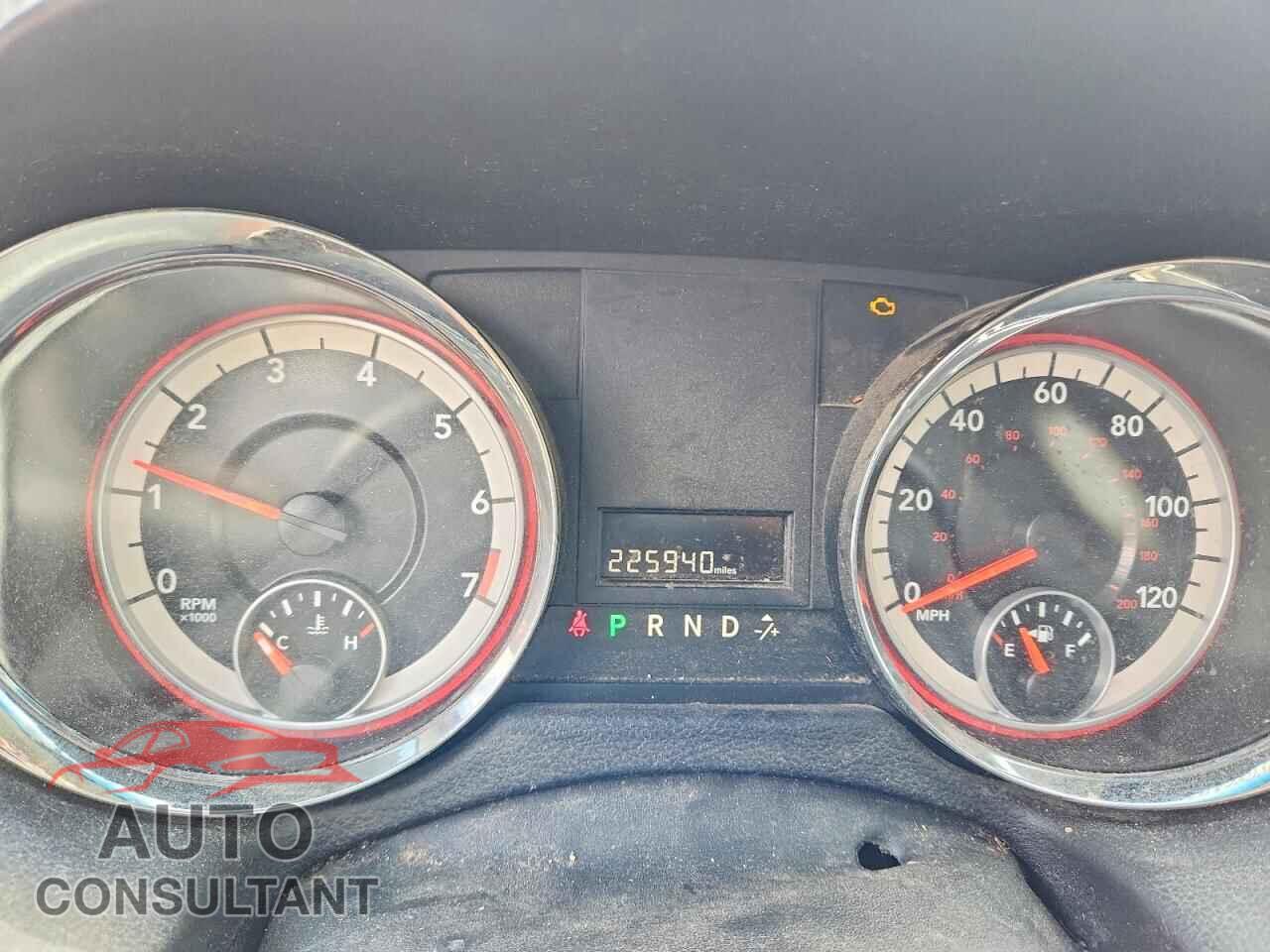 DODGE CARAVAN 2012 - 2C4RDGBG7CR408729