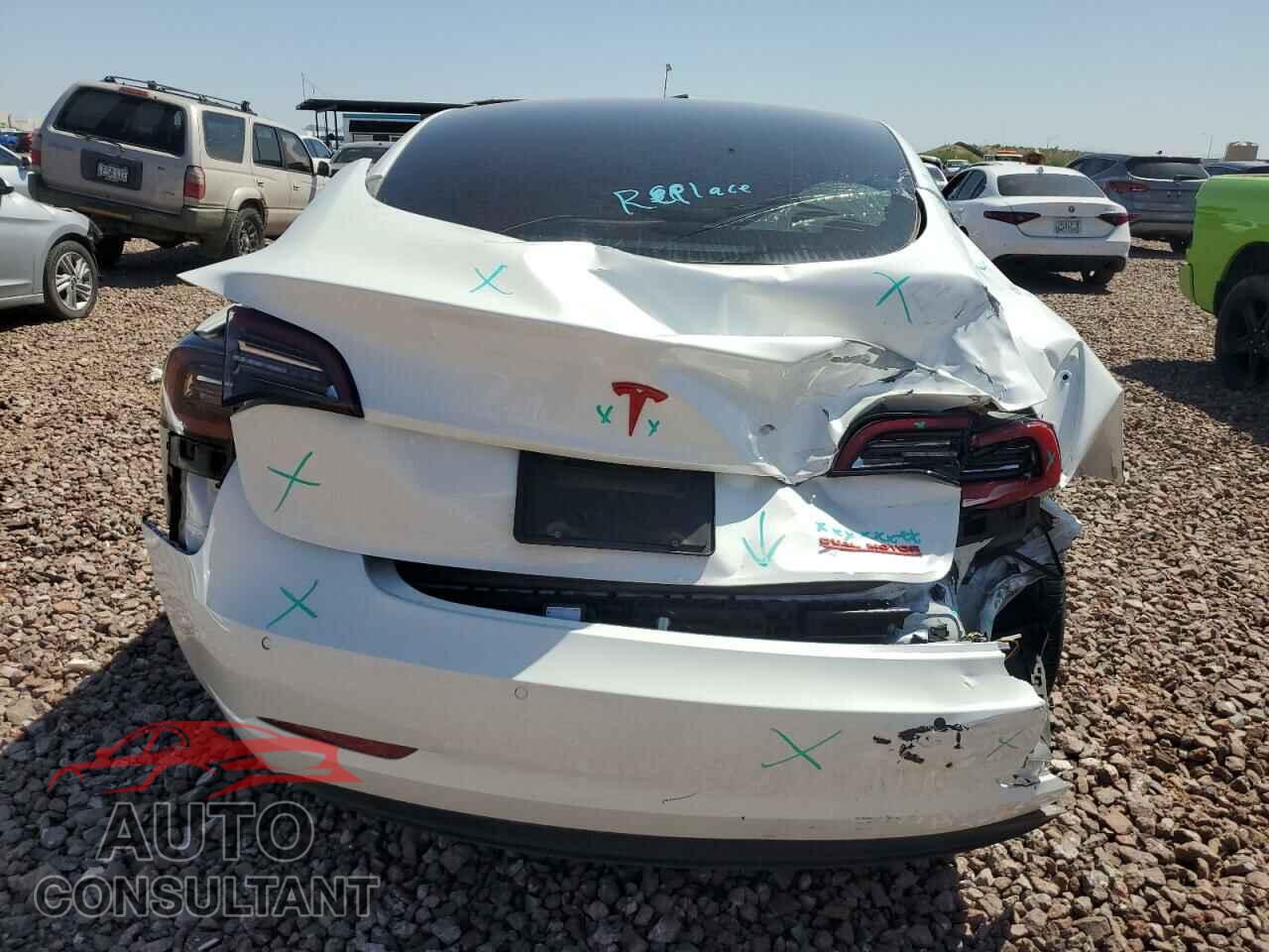 TESLA MODEL 3 2022 - 5YJ3E1EB5NF294017
