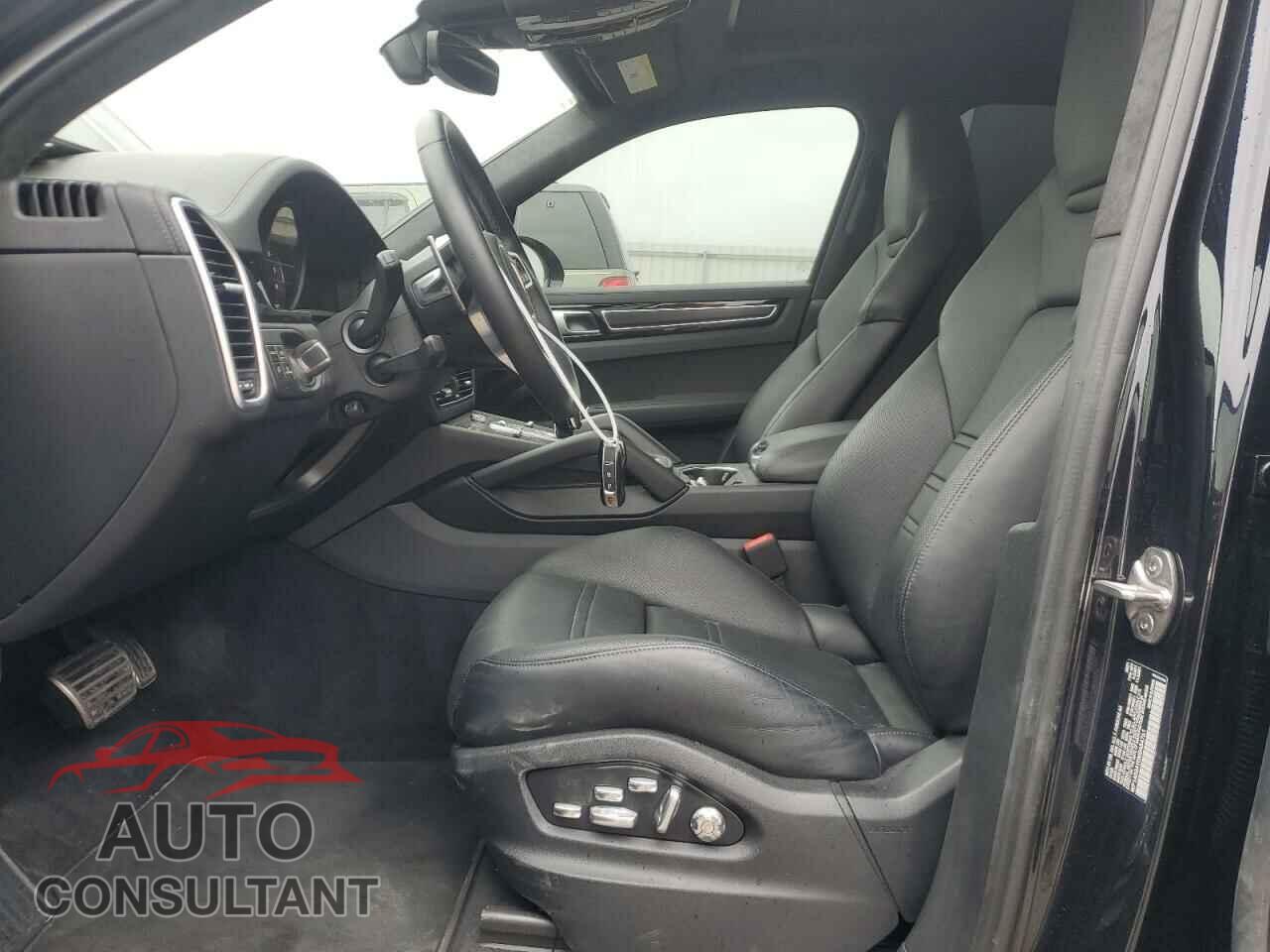 PORSCHE CAYENNE 2021 - WP1AG2AY0MDA34761
