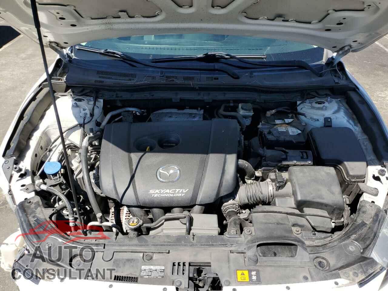 MAZDA 3 2017 - 3MZBN1U73HM113535