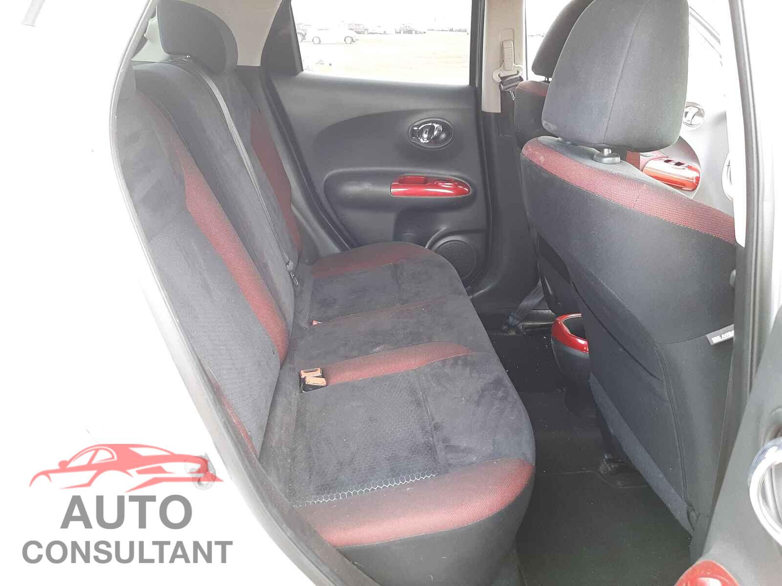 NISSAN JUKE 2017 - JN8AF5MR3HT703003