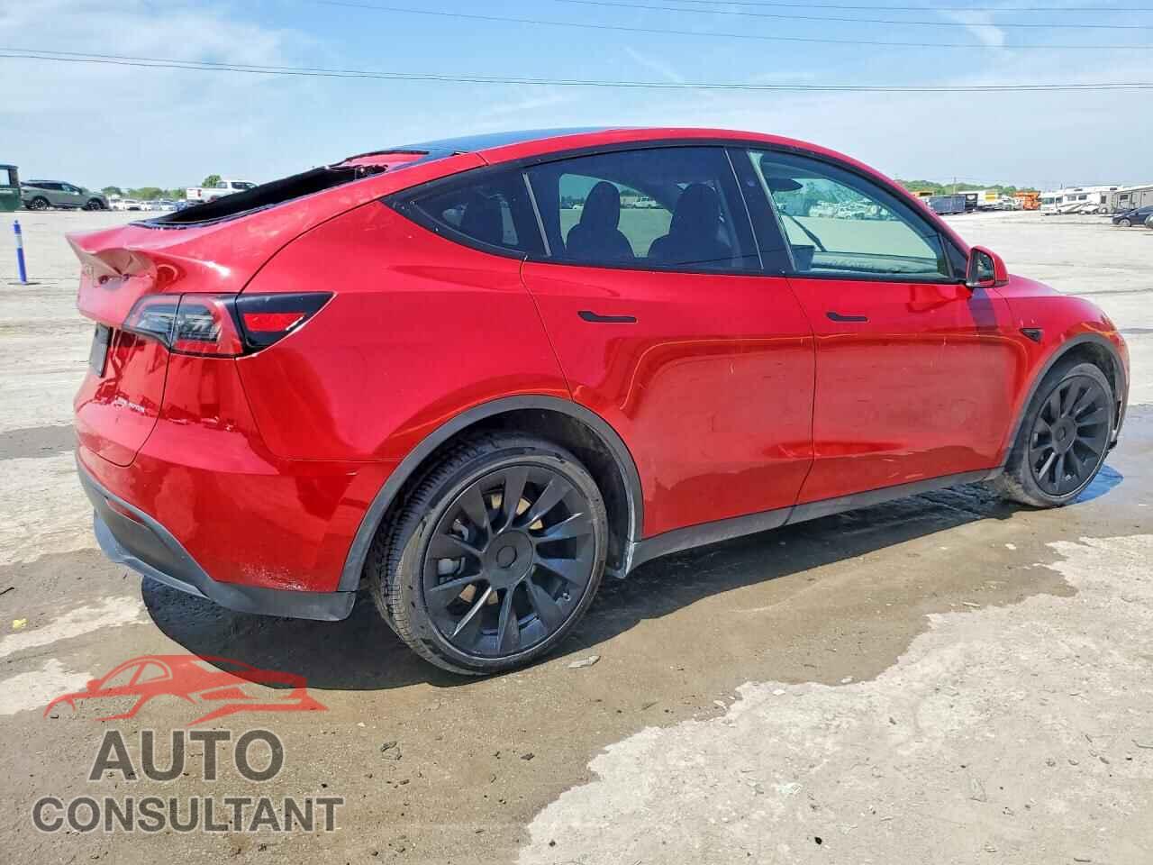 TESLA MODEL Y 2023 - 7SAYGDEE3PF883990
