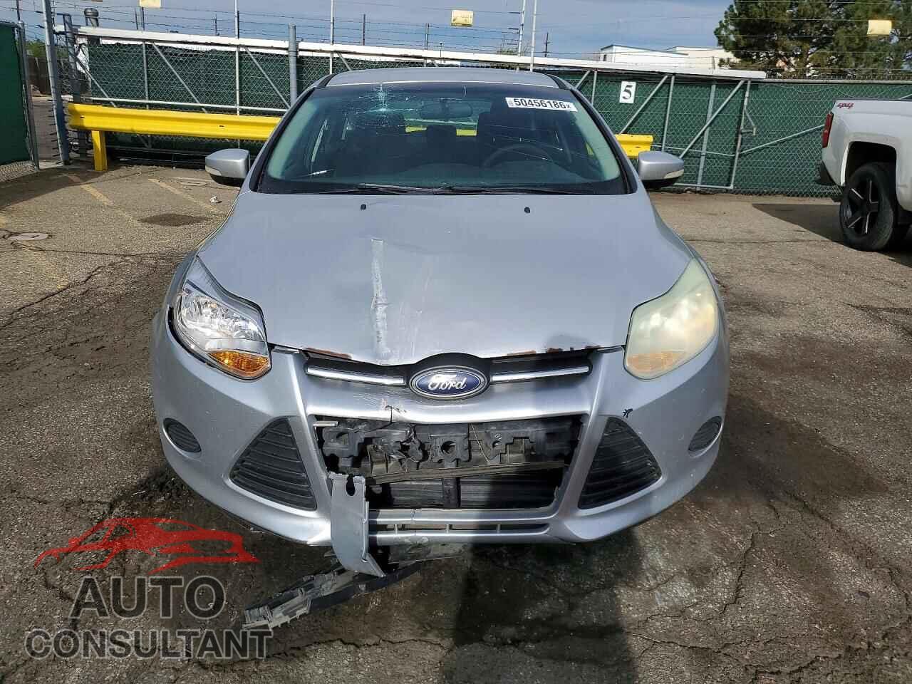 FORD FOCUS 2014 - 1FADP3K2XEL225180