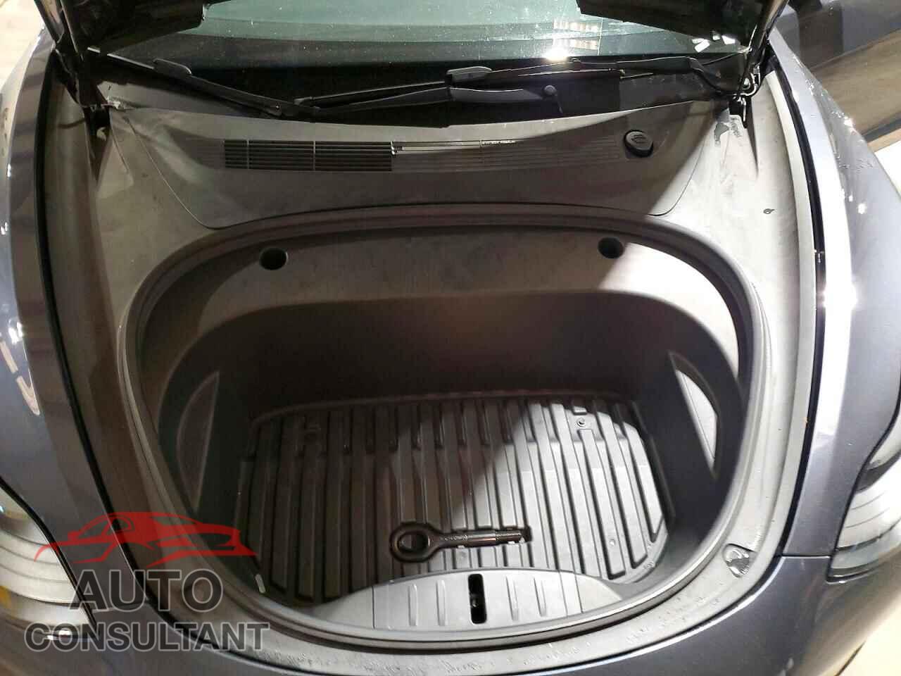 TESLA MODEL 3 2023 - 5YJ3E1EA9PF449176