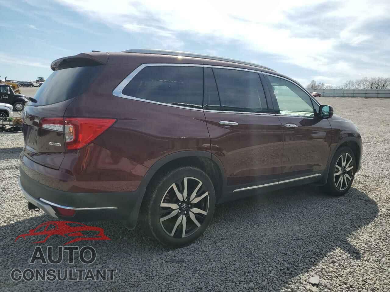HONDA PILOT 2021 - 5FNYF5H62MB020765
