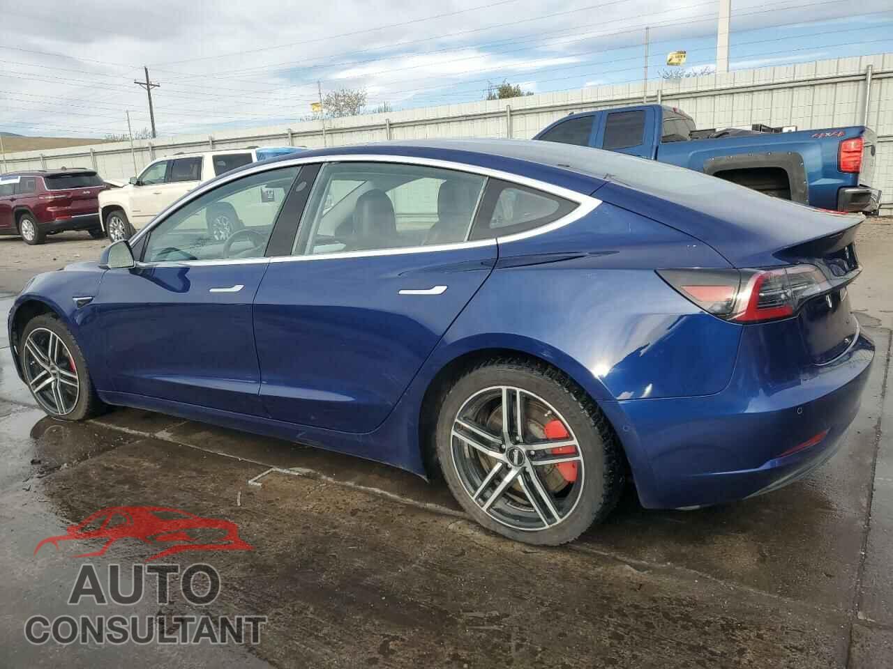 TESLA MODEL 3 2018 - 5YJ3E1EB2JF074148