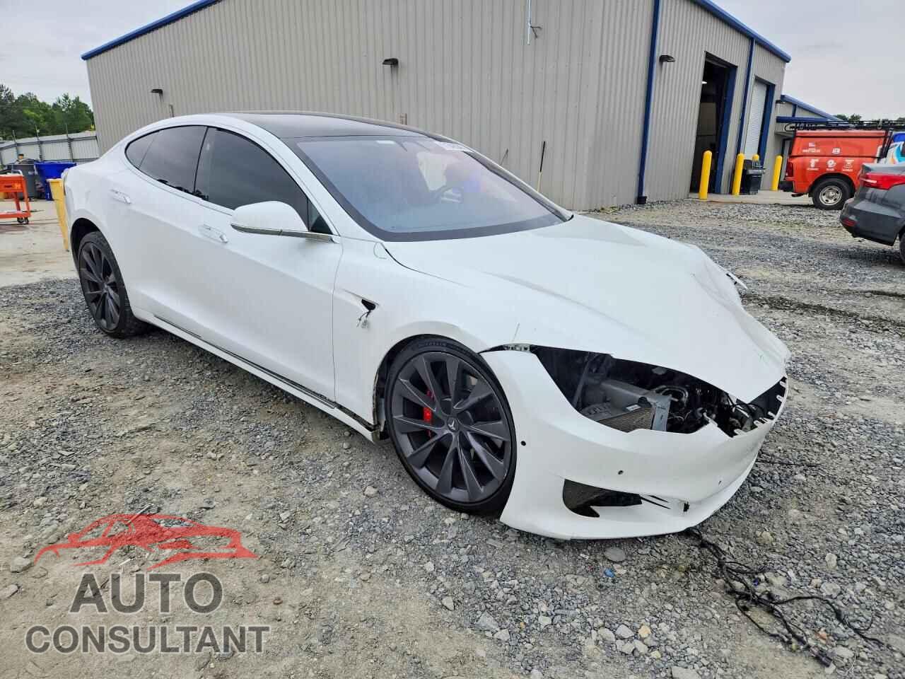 TESLA MODEL S 2020 - 5YJSA1E48LF412339