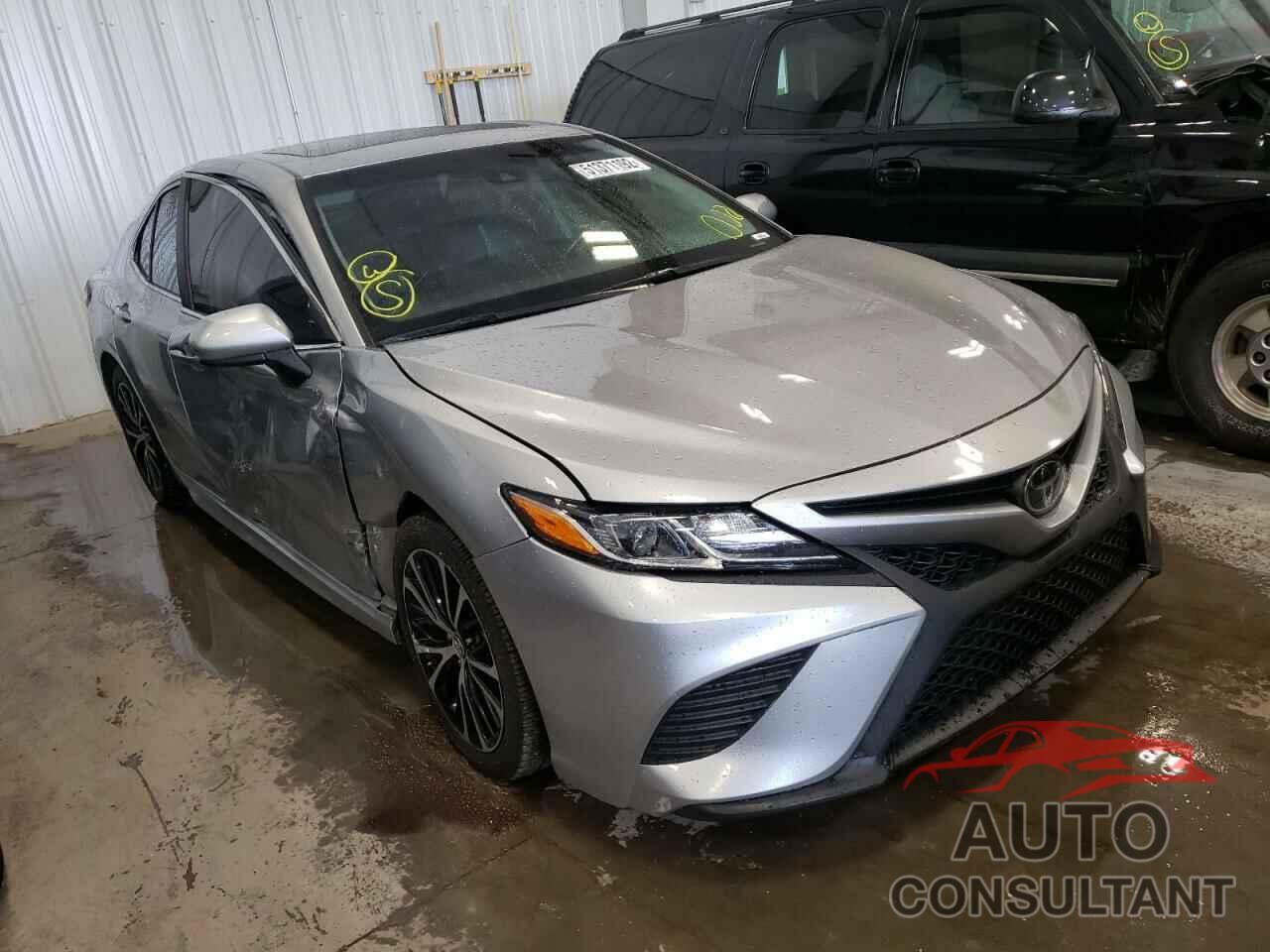 TOYOTA CAMRY 2018 - 4T1B11HK5JU670005
