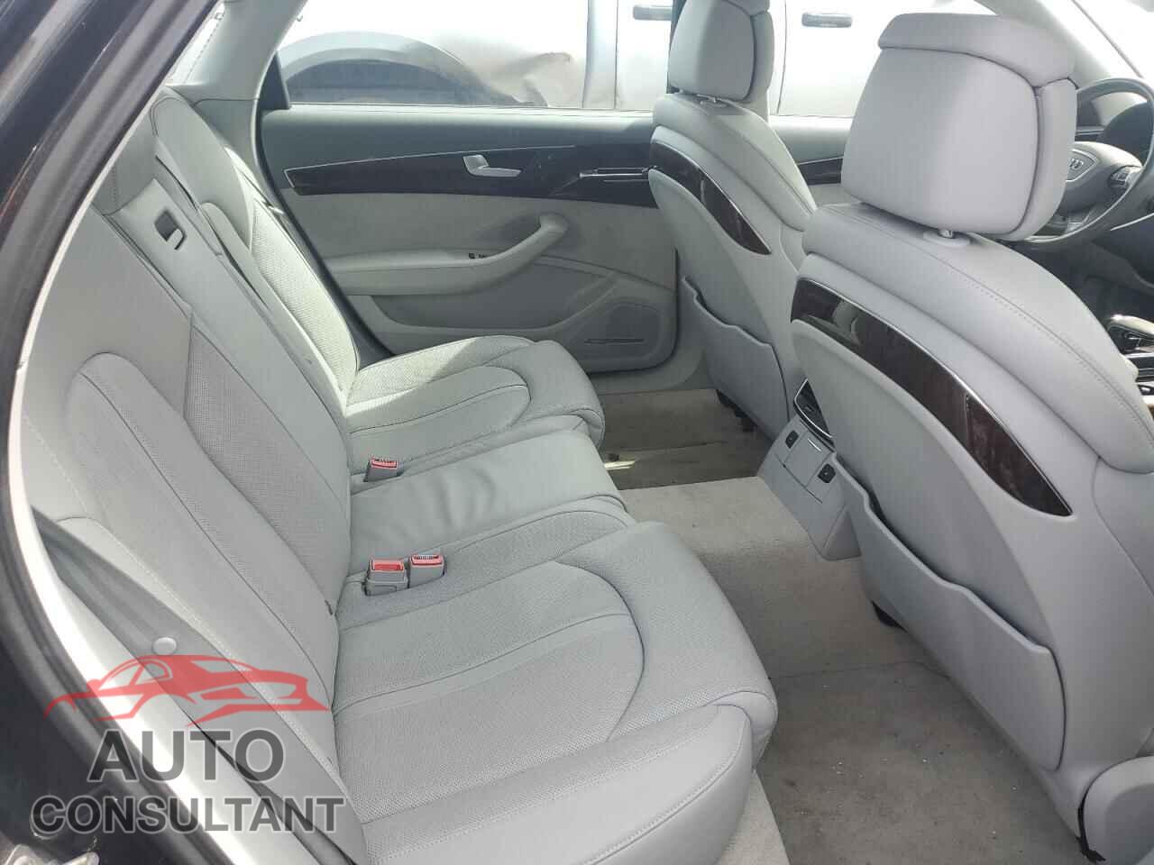 AUDI A8 2011 - WAURVAFD0BN008921