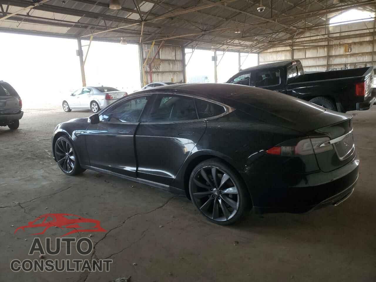 TESLA MODEL S 2014 - 5YJSA1H11EFP42814