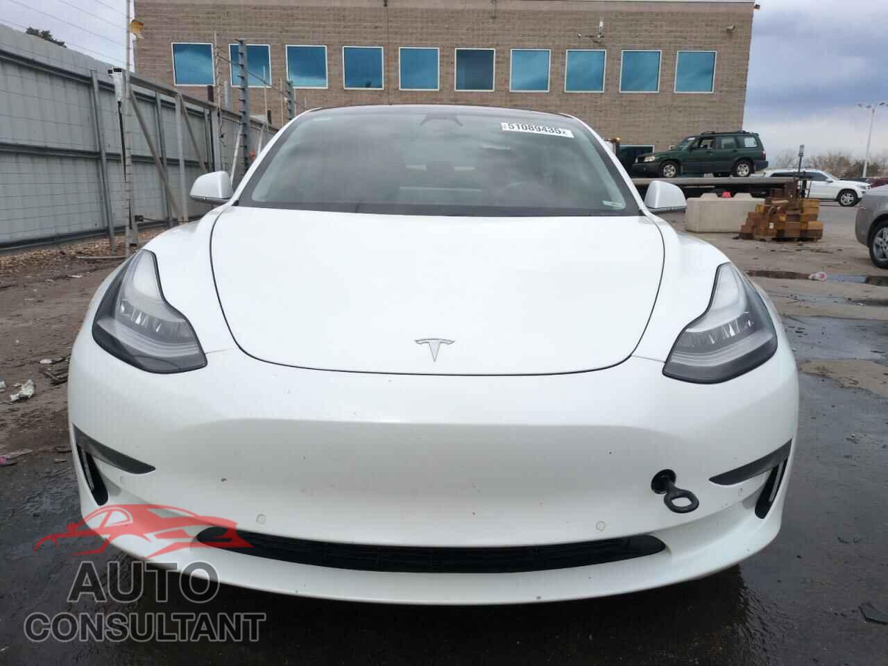 TESLA MODEL 3 2017 - 5YJ3E1EA2HF000827