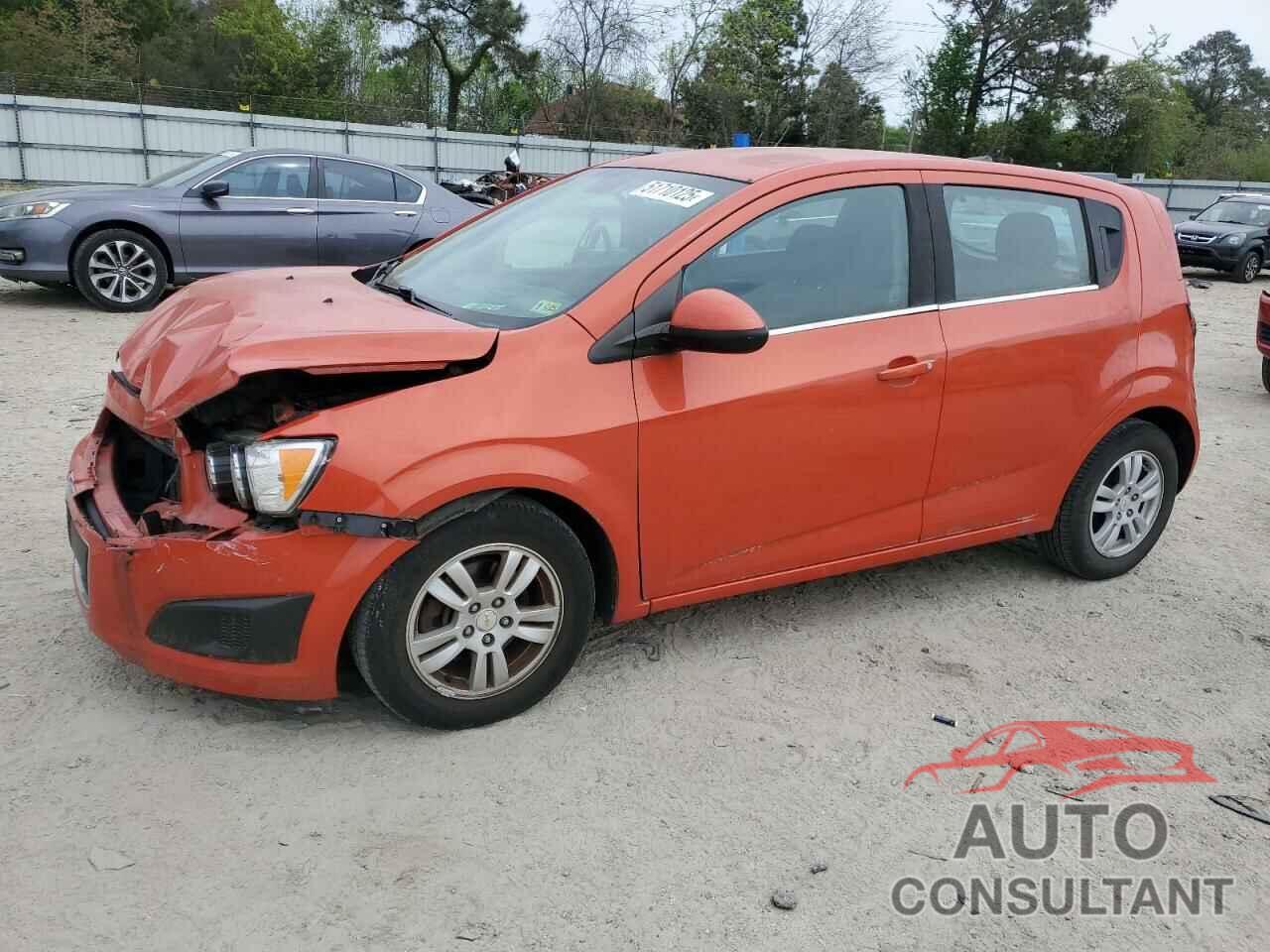 CHEVROLET SONIC 2012 - 1G1JC6SH2C4122611