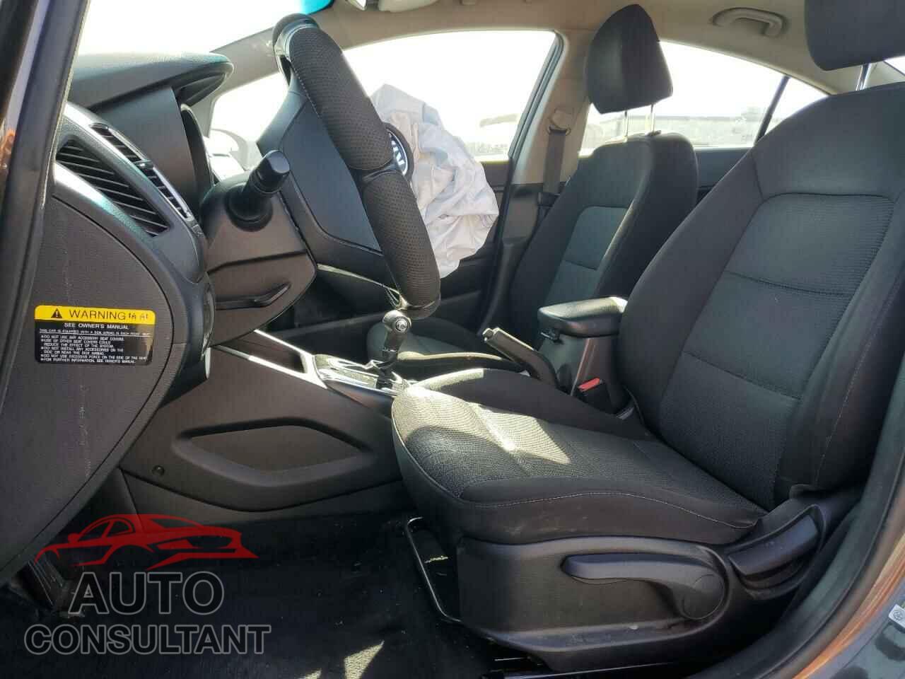 KIA FORTE 2017 - 3KPFK4A74HE149795
