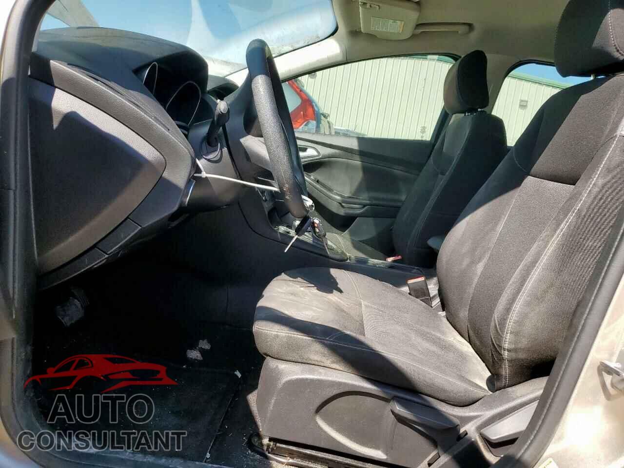 FORD FOCUS 2017 - 1FADP3FE5HL289975