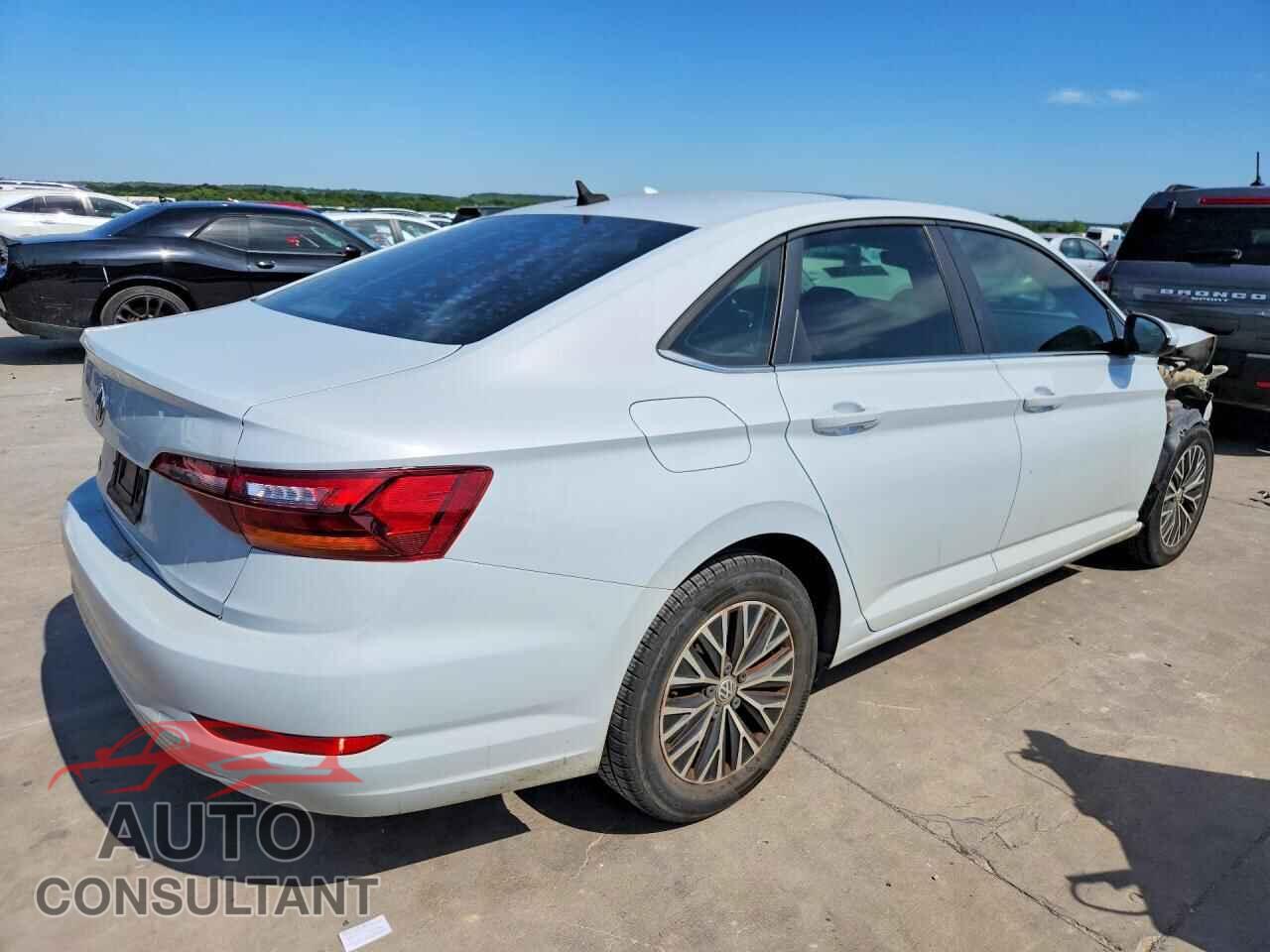 VOLKSWAGEN JETTA 2019 - 3VWE57BU9KM096076