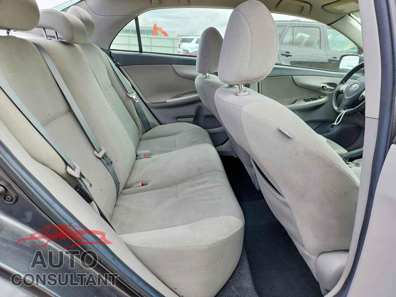 TOYOTA COROLLA 2013 - 2T1BU4EE2DC967617