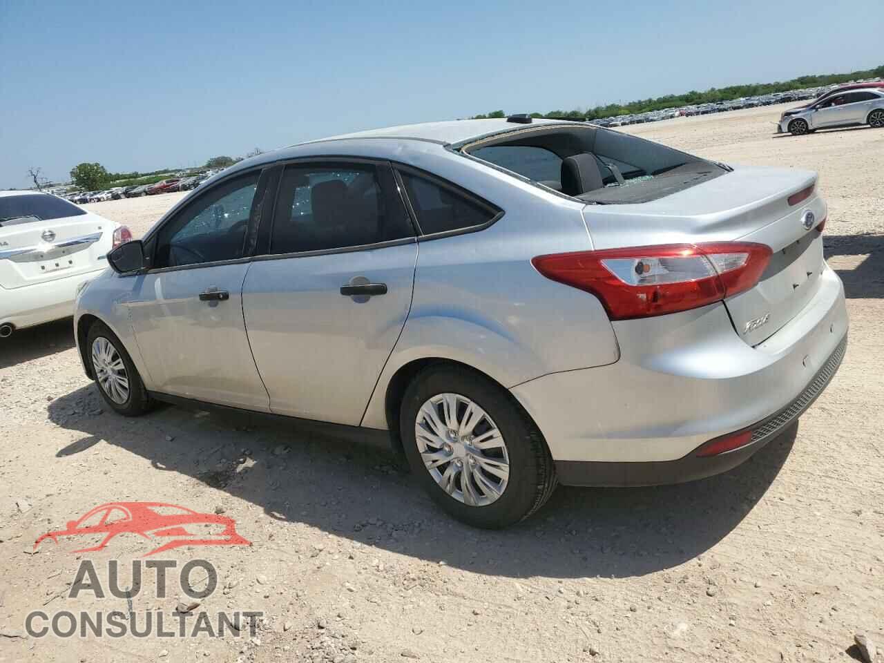 FORD FOCUS 2013 - 1FADP3E24DL351738