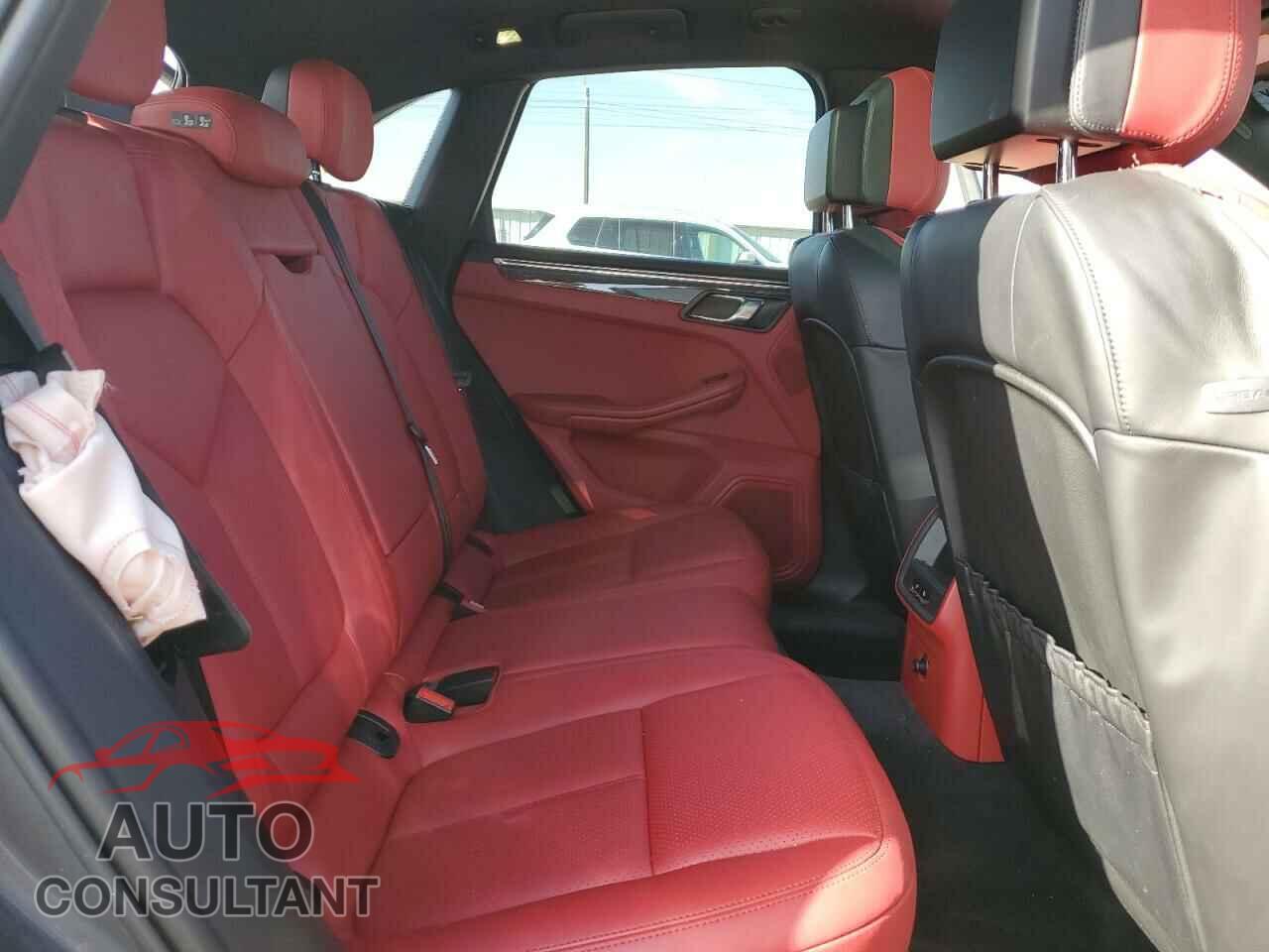 PORSCHE MACAN 2015 - WP1AB2A51FLB70717