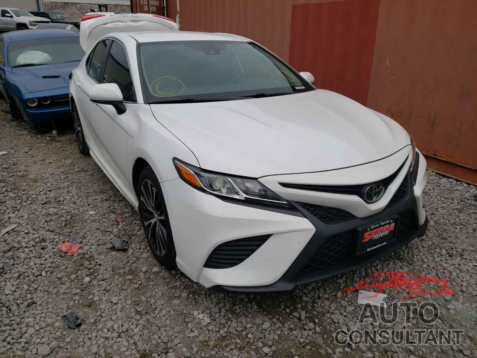 2019 CAMRY TOYOTA