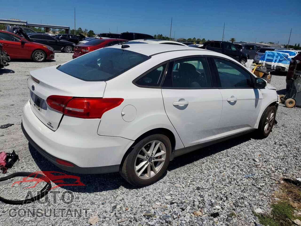 FORD FOCUS 2015 - 1FADP3F23FL205512