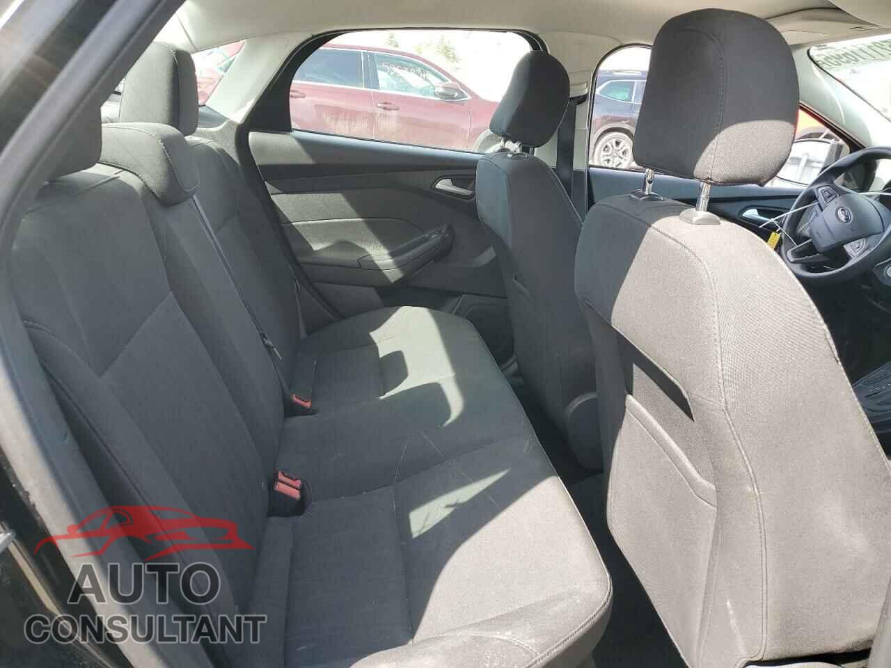 FORD FOCUS 2016 - 1FADP3F28GL396619
