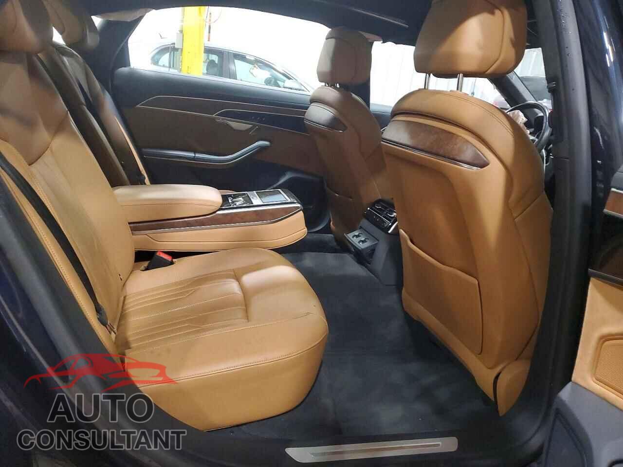 AUDI A8 2021 - WAU8HAF83MN008405