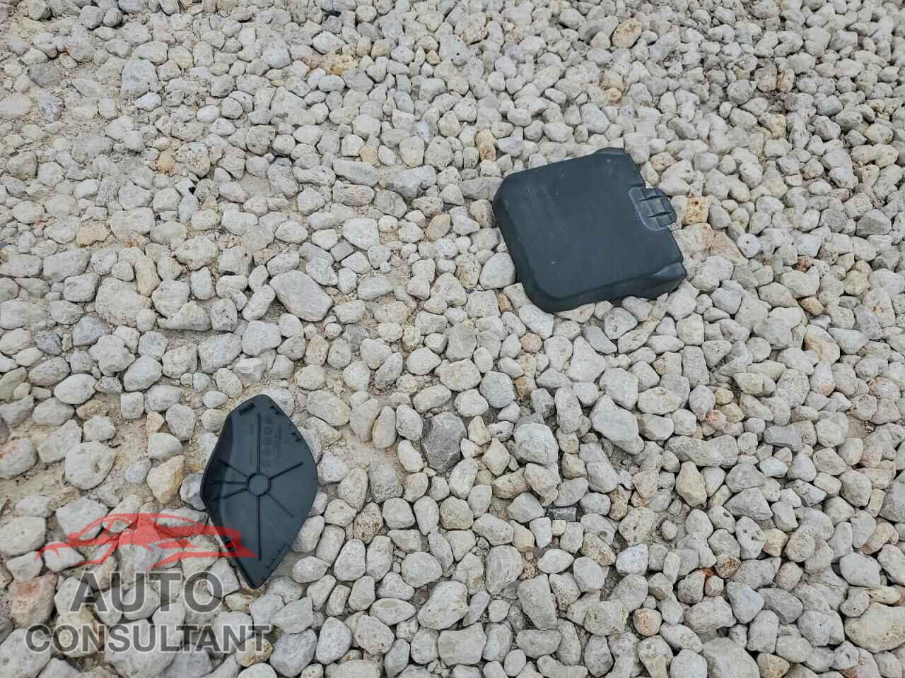 FORD FOCUS 2015 - 1FADP3E21FL255102