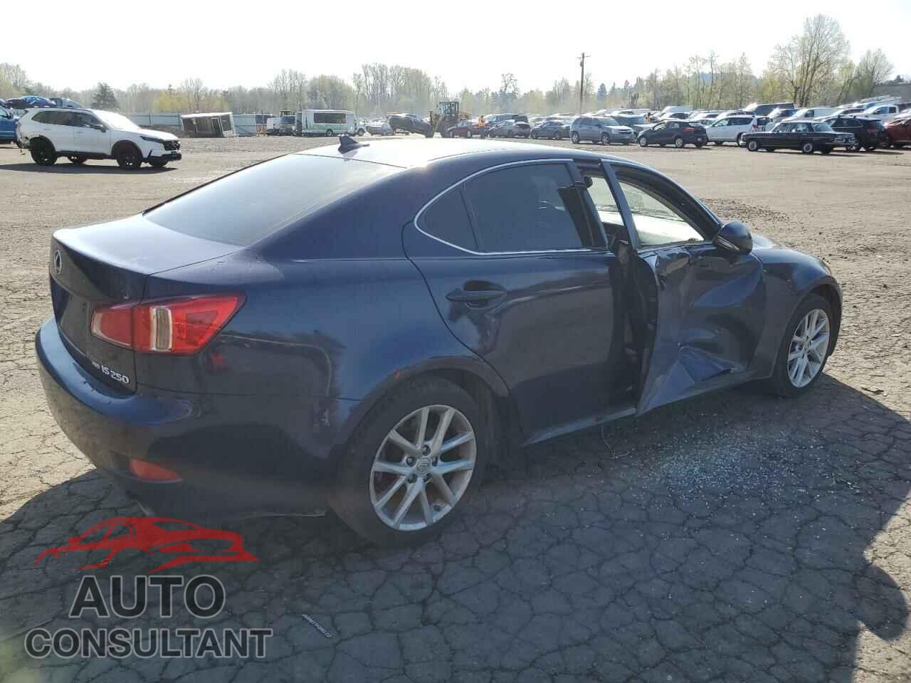 LEXUS IS 2012 - JTHCF5C20C5053048