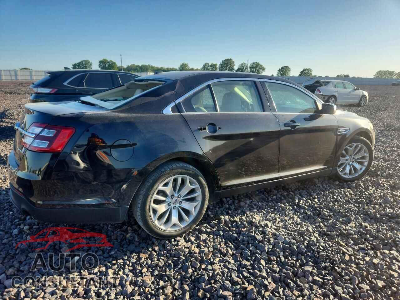 FORD TAURUS 2019 - 1FAHP2F85KG118701