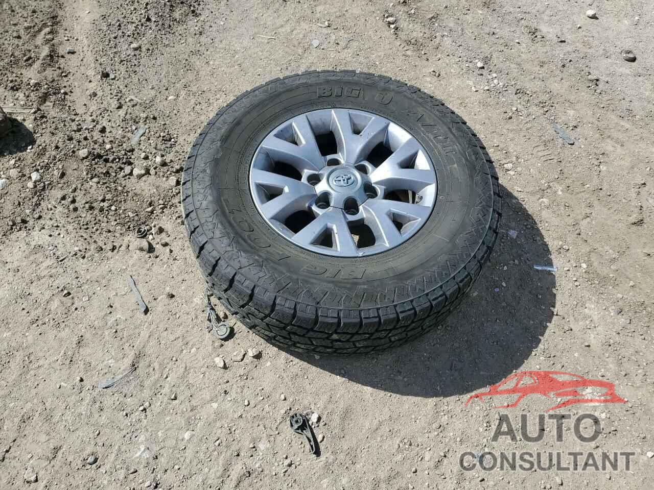 TOYOTA TACOMA 2018 - 5TFCZ5ANXJX123727