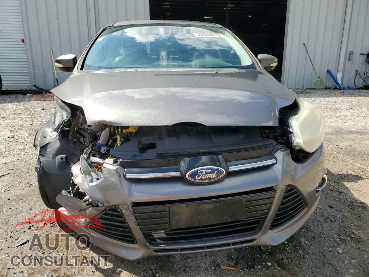 FORD FOCUS 2012 - 1FAHP3M25CL176014