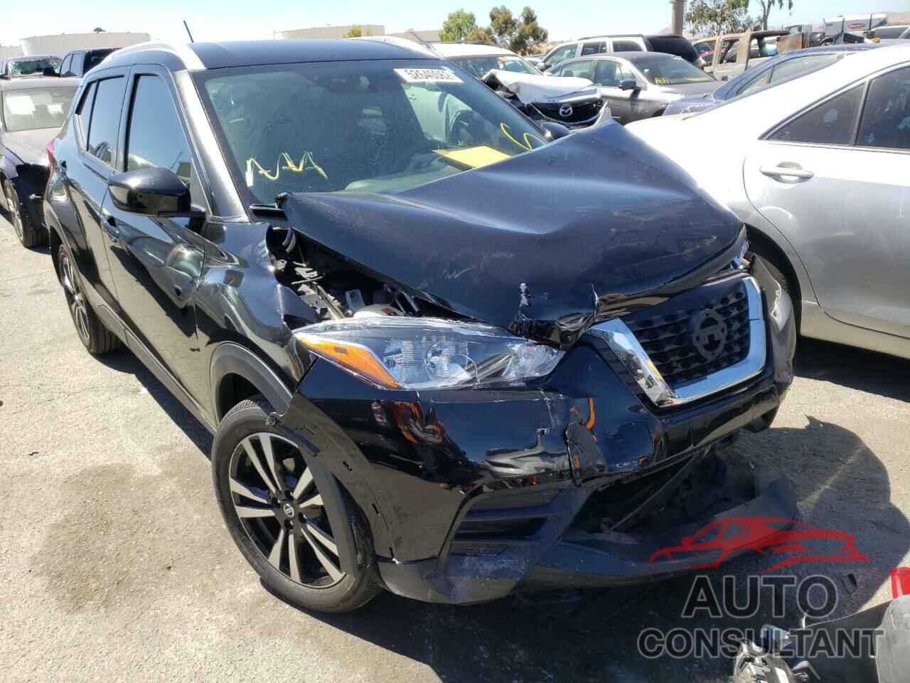 NISSAN KICKS 2018 - 3N1CP5CU2JL522902