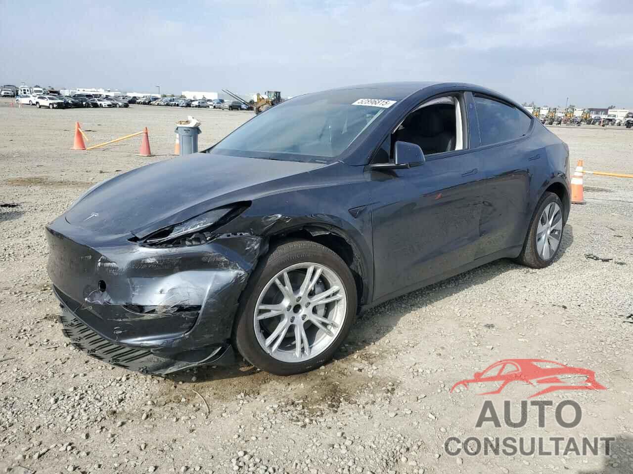 TESLA MODEL Y 2024 - 7SAYGDED4RF049303