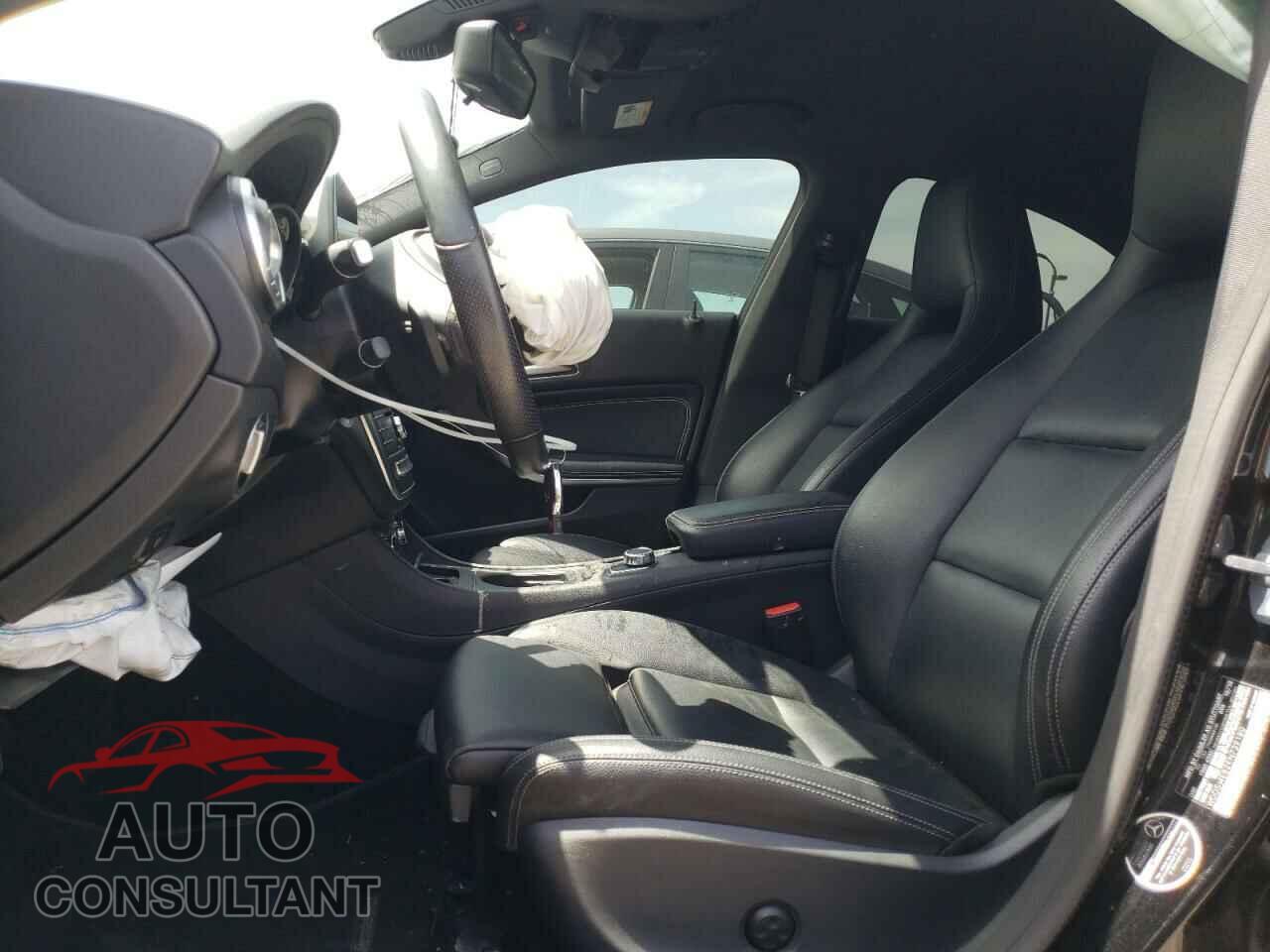 MERCEDES-BENZ CLA-CLASS 2019 - WDDSJ4EB2KN739180