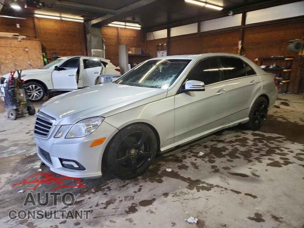MERCEDES-BENZ E-CLASS 2011 - WDDHF8HB2BA425499