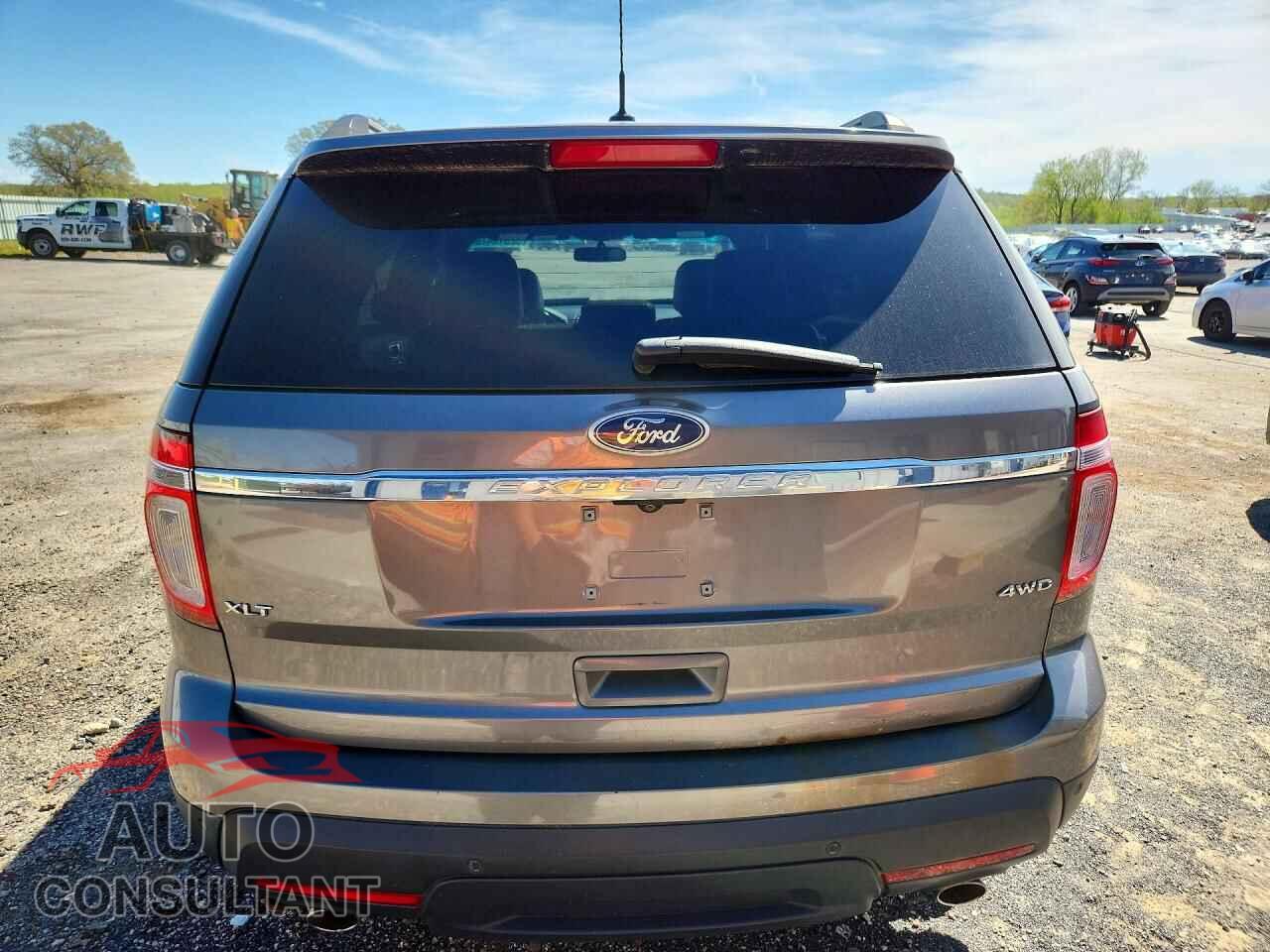FORD EXPLORER 2011 - 1FMHK8D83BGA10037