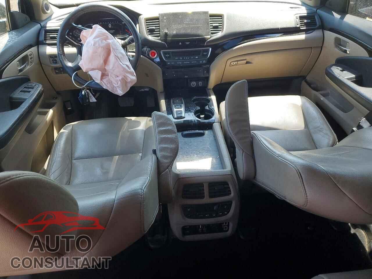 HONDA PILOT 2019 - 5FNYF6H91KB079657