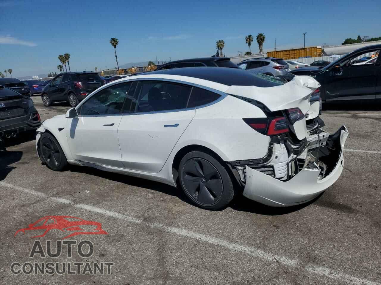 TESLA MODEL 3 2018 - 5YJ3E1EB6JF066764