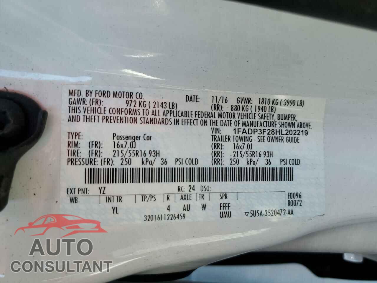 FORD FOCUS 2017 - 1FADP3F28HL202219