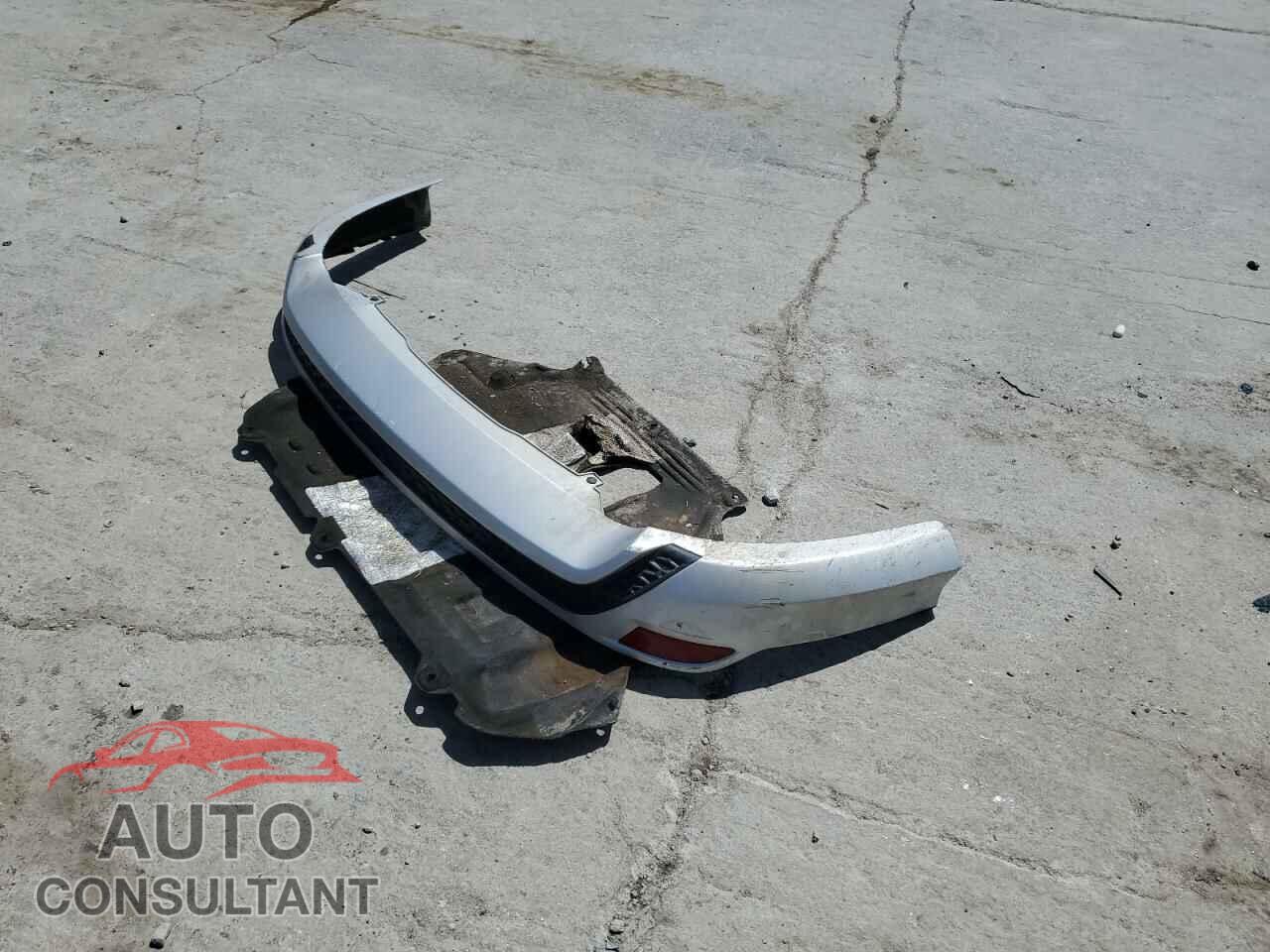 FORD FOCUS 2015 - 1FADP3FE9FL374556