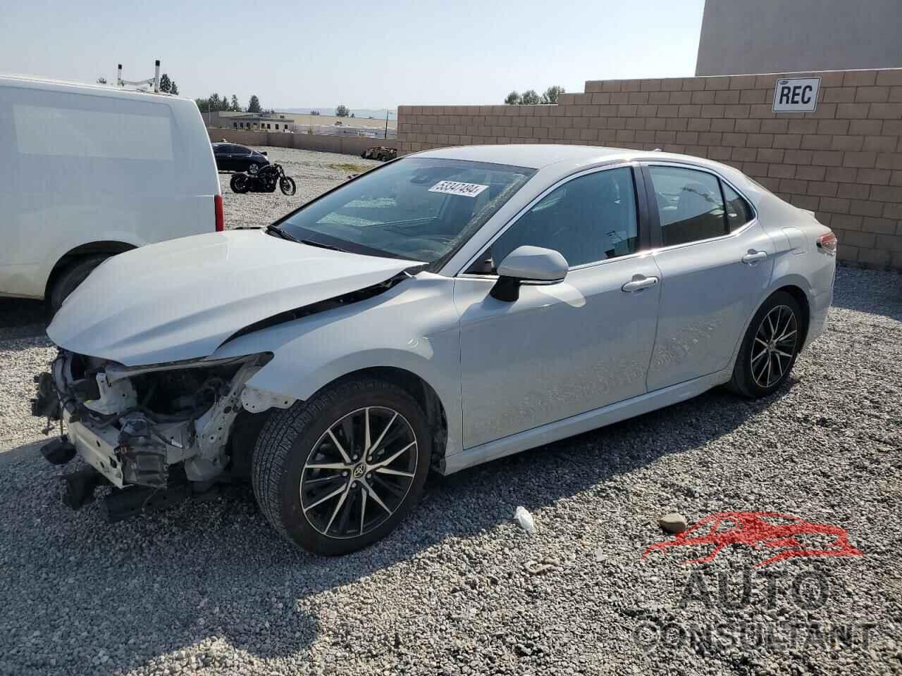 TOYOTA CAMRY 2022 - 4T1G11AK5NU009628